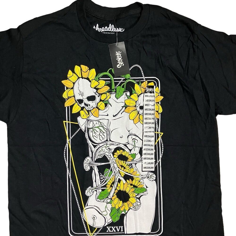 Threadless T Shirt Adult M Black Floral Skulls Dream‎ Of Chlorophyll Female Body
